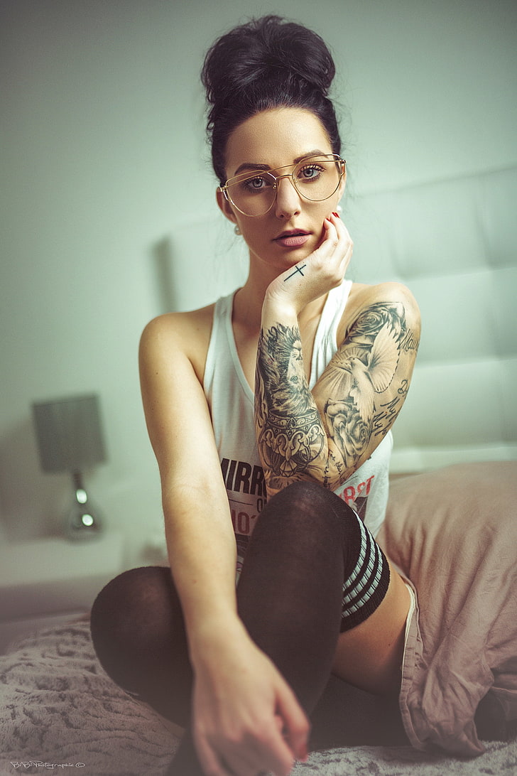 HD wallpaper: Vincent Haetty, women, 500px, tattoo, model, women with  glasses | Wallpaper Flare