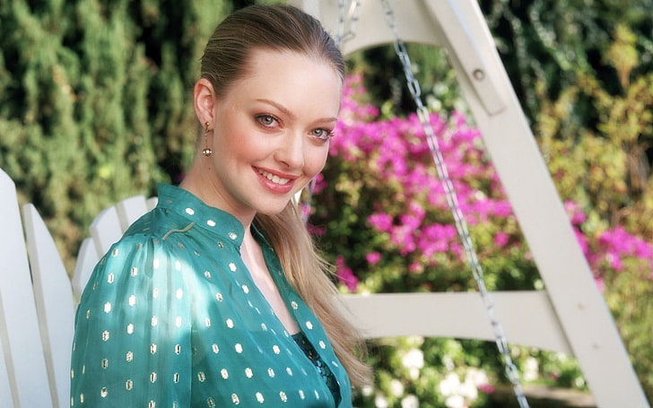 Amanda Seyfried, actress, smiling, portrait, happiness, one person