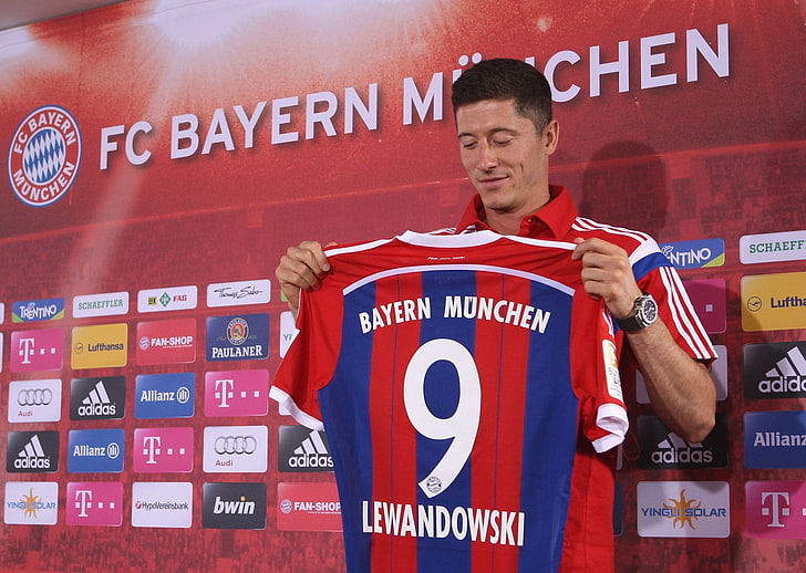 Soccer, Robert Lewandowski , FC Bayern Munich, Polish, western script