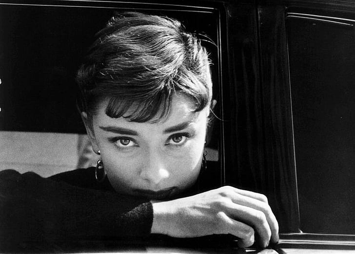 Audrey Hepburn - Wallpaperboat
