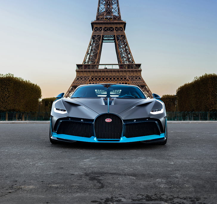 Bugatti Divo, Eiffel Tower, HD, HD wallpaper