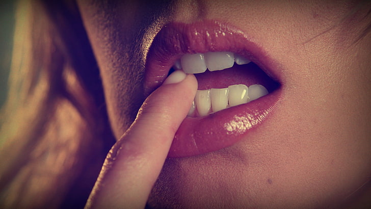 women, juicy lips, blonde, finger in mouth, teeth, human mouth