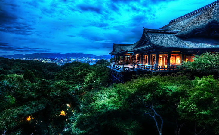 Kyoto, Japan At Night, gray house on top of mountain wallpaper