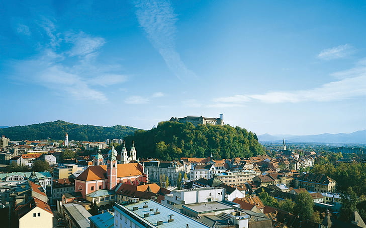 Slovenia, Ljubljana, city, houses, castle
