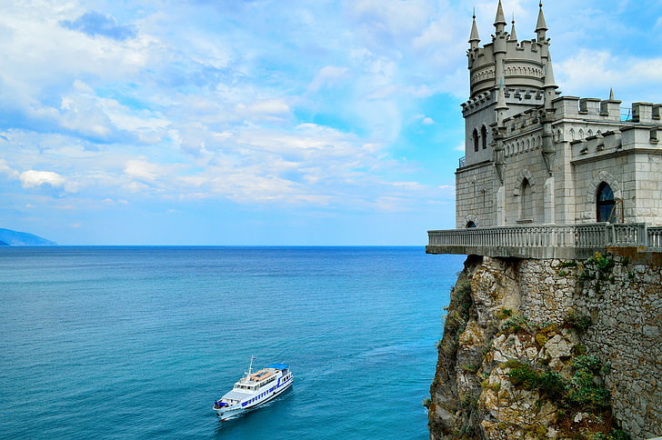 white boat and gray castle, Landscape, Crimea, Swallow's nest