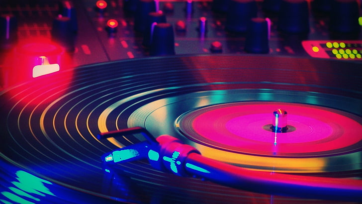 DJ turntable, shallow focus photography of vinyl record on gramophone
