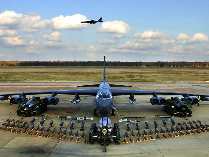 B52 Bomber, military, aircraft, cool, airfield, plane, 1080i, HD wallpaper