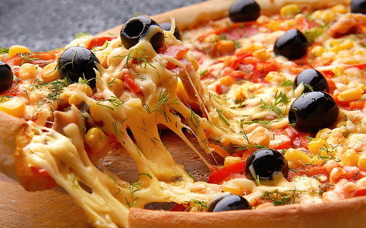 pizza with olive and cheese, corn, olives, paprika, food, tomato