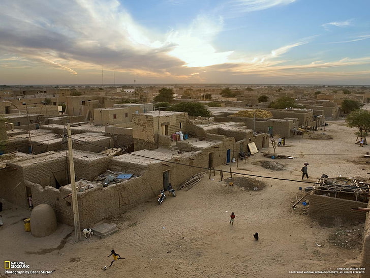 brown utility post, National Geographic, Timbuktu, children, city, HD wallpaper