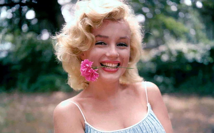 Actresses, Marilyn Monroe, Celebrity, Flower, Smile, portrait
