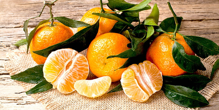 orange fruits, table, food, blur, garden, green, leaves, placer, HD wallpaper