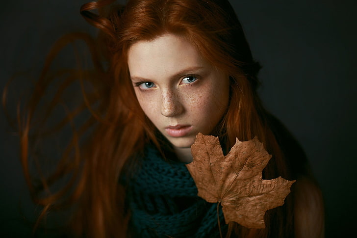 women's knitted green scarf, woman holding brown maple leaf, redhead, HD wallpaper