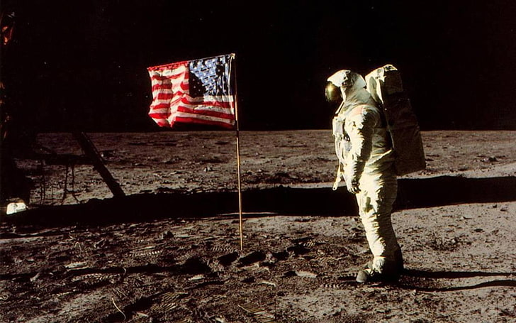 space, astronaut, Moon, flag, history, patriotism, night, full length, HD wallpaper
