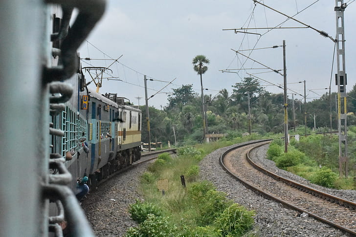 36,000+ Indian Train Pictures