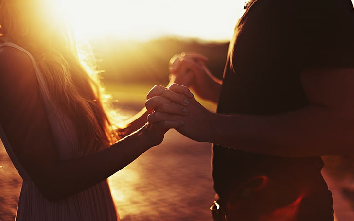holding hands couple long hair, two people, love, adult, sunset, HD wallpaper