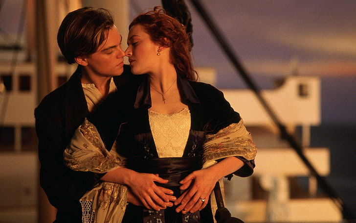 Titanic scene, Kate Winslet, lovers, Leonardo DiCaprio, two people, HD wallpaper