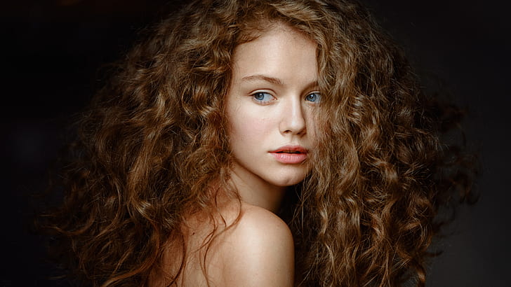 Alina Zaslavskaya, women, brunette, curly hair, long hair, looking away
