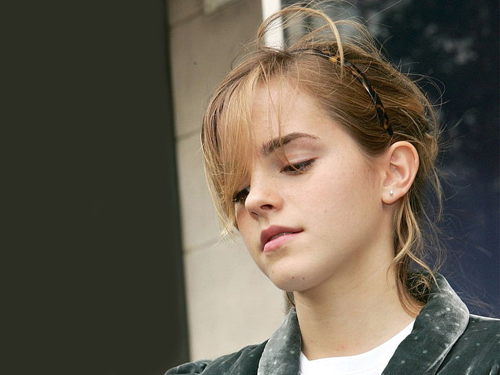 Emma Watson, actress, celebrity, headshot, portrait, one person