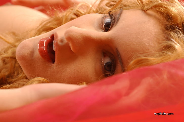 women, blonde, face, open mouth, one person, portrait, lying down