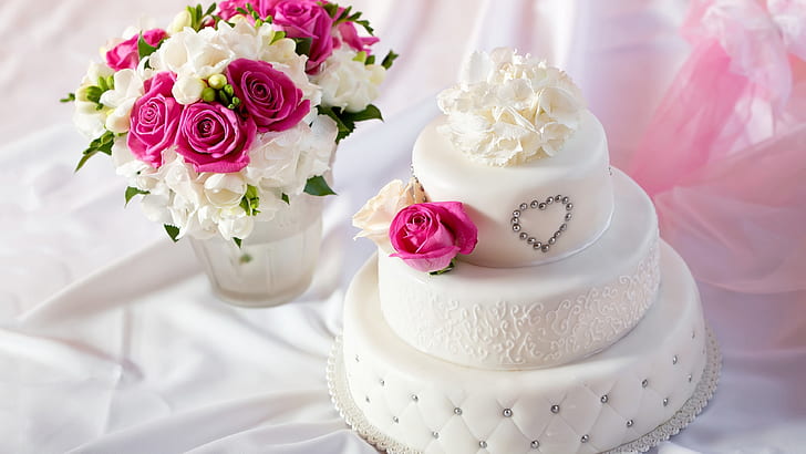 White style cake, bouquet rose flowers, white-and-purple flower bouquet and 3 layered fondant cake, HD wallpaper
