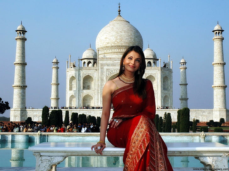 Beautiful Aishwarya Rai and Taj Mahal HD, women's red and brown saree, HD wallpaper