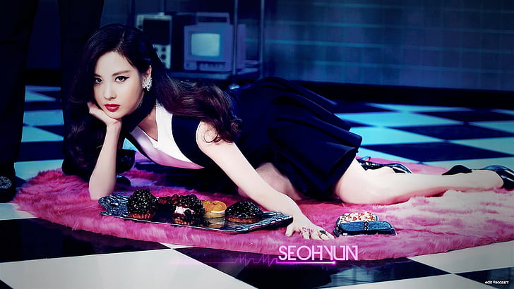 K-pop  on the floor  SNSD  musician  food  singer  Asian  looking at viewer  Girls Generation  women  Korean, HD wallpaper