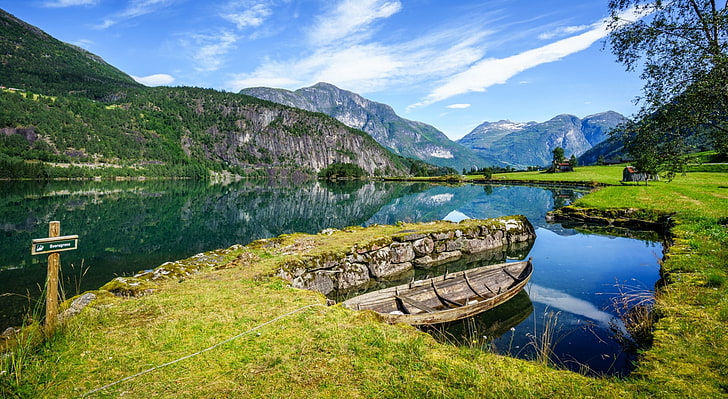 Boat by the Lake, Nature, Lakes, Travel, Landscape, Green, Mountain, HD wallpaper