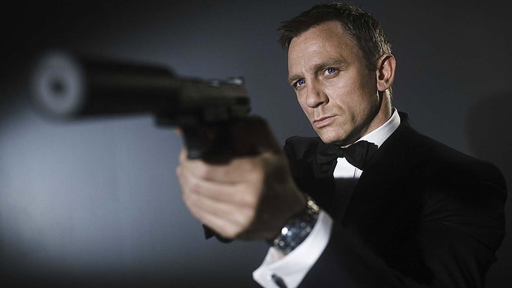Daniel Craig, James Bond, 007, Walther, men, gun, weapon, one person