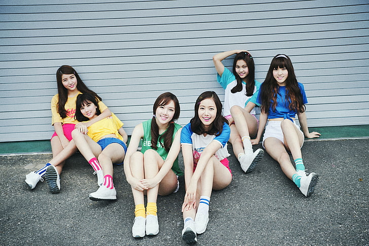 HD wallpaper: K-pop, Gfriend, South Korea, musician, Asian, brunette, women  | Wallpaper Flare