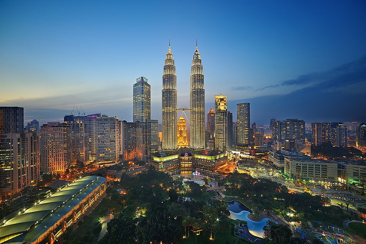 Petronas Tower, Malaysia, cityscape, skyscraper, Kuala Lumpur, HD wallpaper