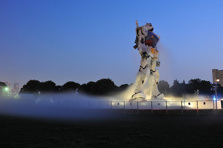 Gundam statue, robot, fur, life-size, sky, representation, sculpture