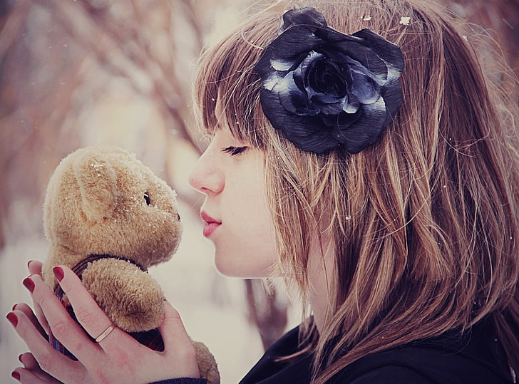 HD wallpaper: Girl Kissing Teddy Bear, women's black floral hair band, Cute  | Wallpaper Flare