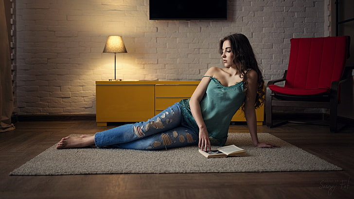 women, Sergey Fat, on the floor, torn jeans, portrait, one person