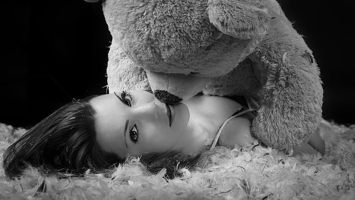 Maÿ Leyvraz, teddy bears, women, model, monochrome, portrait