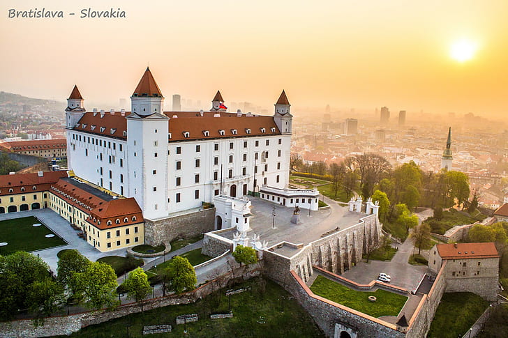 building, Slovakia, Bratislava, city, castle, flag, HD wallpaper