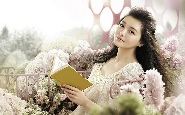 asian-girl-face-book-wallpaper-preview.jpg