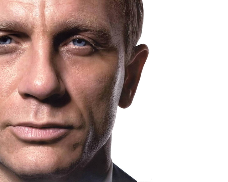 Hd Wallpaper Man S Face Daniel Craig Actor Celebrity Close Up Blue Eyed Wallpaper Flare