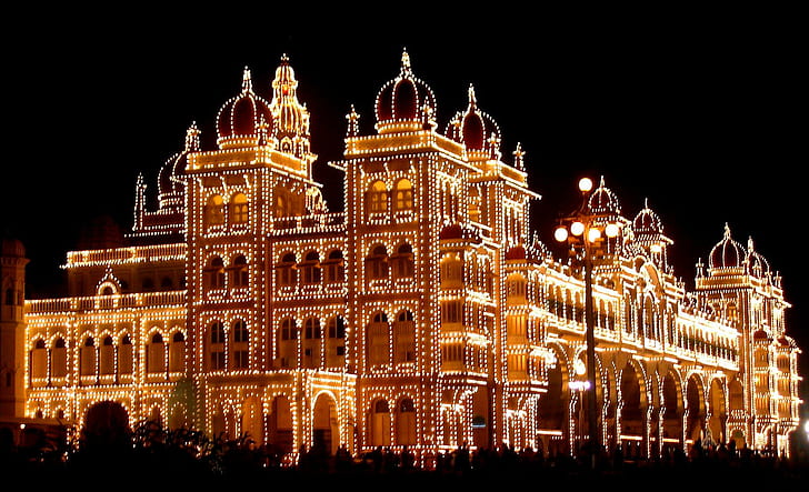 Mysore Palace During Festival Navatri ( India ), yellow string lights and building, HD wallpaper