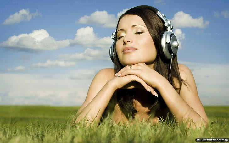 women, headphones, women outdoors, brunette, relaxing, enjoying