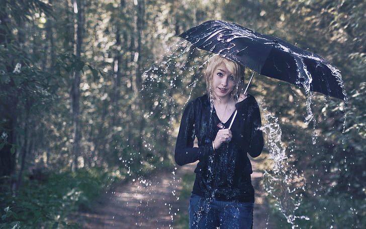 blondes women jeans trees rain forests wet necklaces umbrellas Art Umbrella HD Art, HD wallpaper