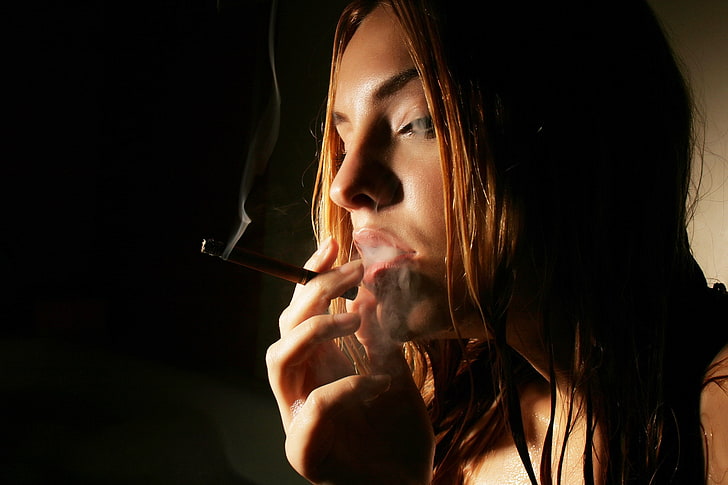 women, Kira W, smoking, brunette