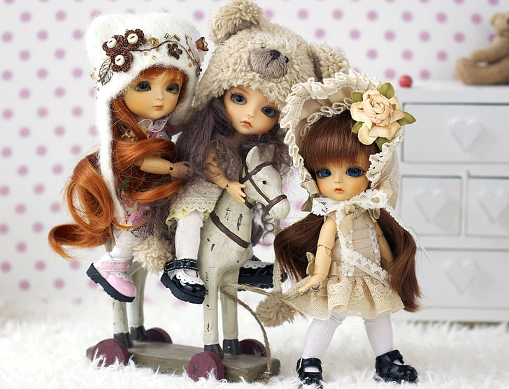 HD wallpaper: three female dolls, toys, horse, women, child, fashion,  people | Wallpaper Flare