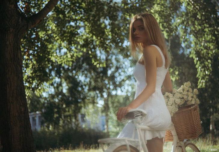 bicycle, Pasha Karpenko, women, women outdoors, model, looking over shoulder, HD wallpaper