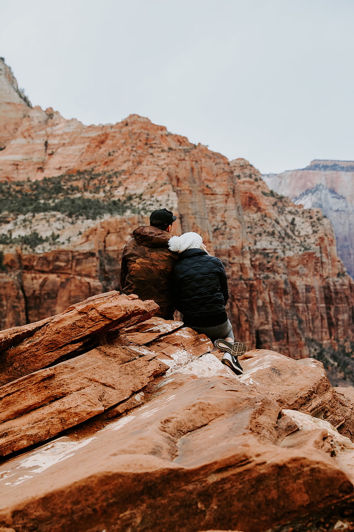 HD wallpaper: couple, love, canyon, travel, rock - object, solid, mountain  | Wallpaper Flare