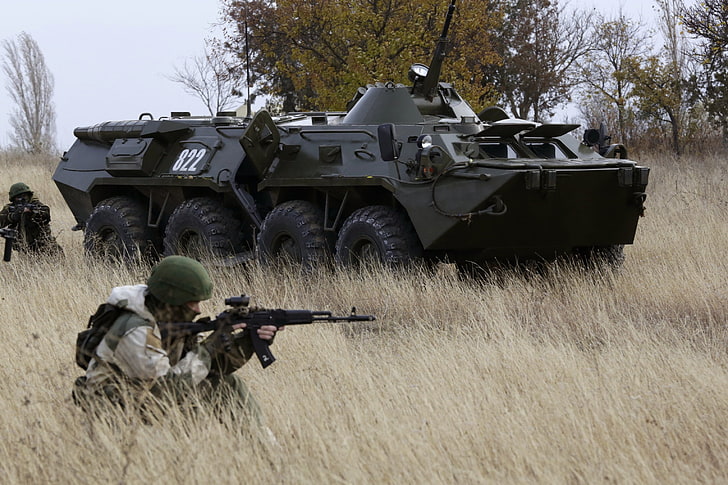 soldiers, BTR-80, APC