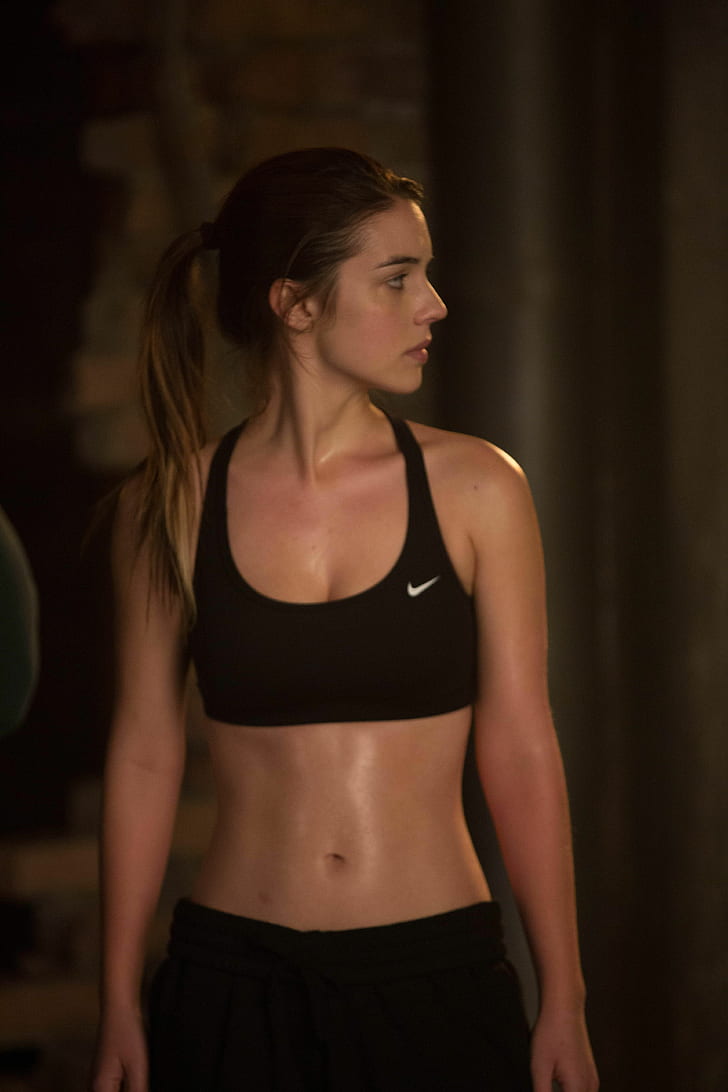 Adelaide Kane, working out, exercising, HD wallpaper