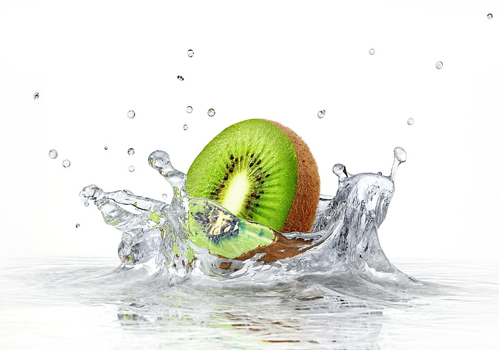 sliced kiwi drop on water, Kiwi fruit, Splash, 5K