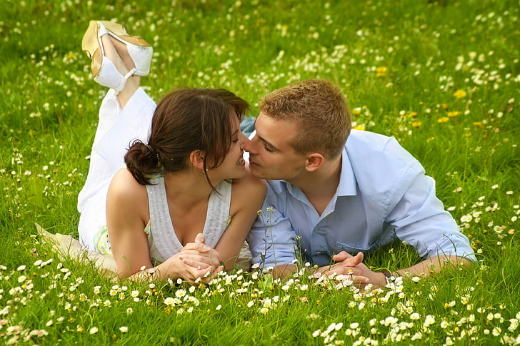 men's grey dress shirt, boy, girl, grass, field, chamomile, kiss