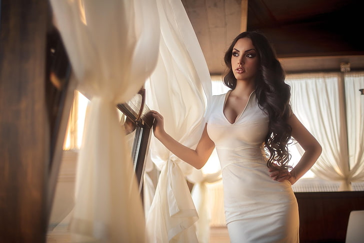 women's white V-neck dress, white dress, curvy, model, three quarter length, HD wallpaper