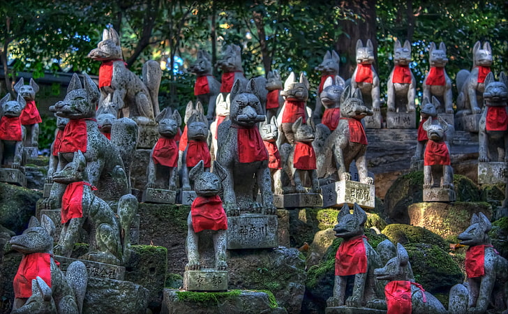 Toyokawa Inari Shrine Foxes, gray-and-red animal statue lot, Asia